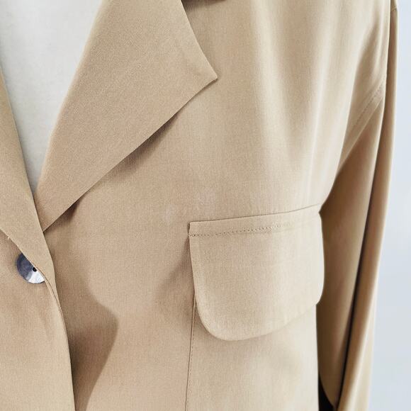 Preview Collection Beige Silk Button Down Minimalist Long Sleeve Shirt Jacket M - Picture 5 of 13